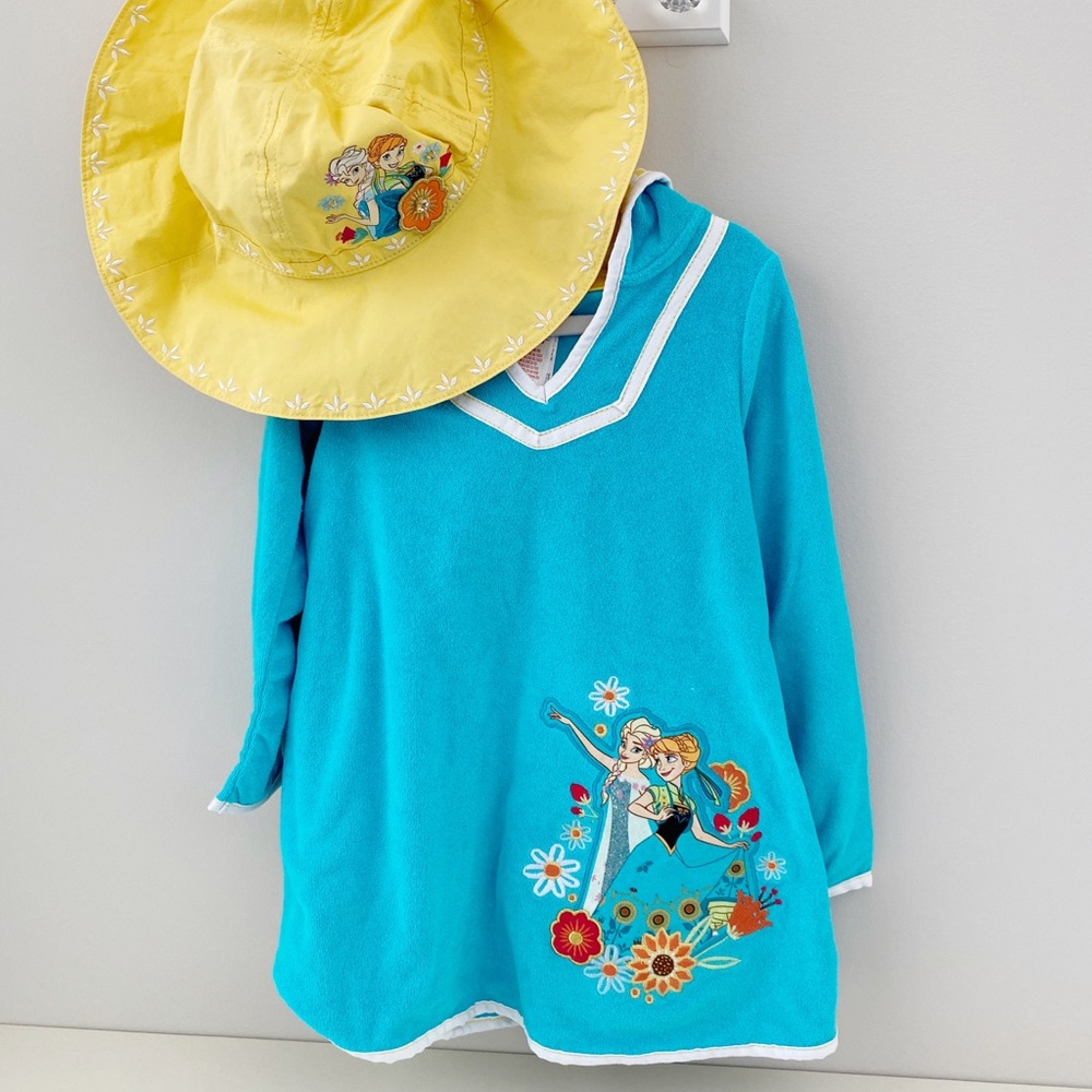 Disney Swim Cover Up and Beach Hat Size 4